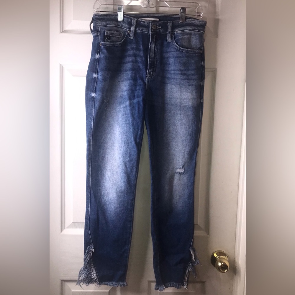 KanCan Distressed Jeans Raw Hem Size 7/27